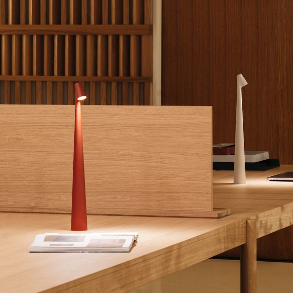 Viba Africa - Portable Akkuleuchte für vielseitige Beleuchtung im Design-Shop Lichtraum24.de kaufen