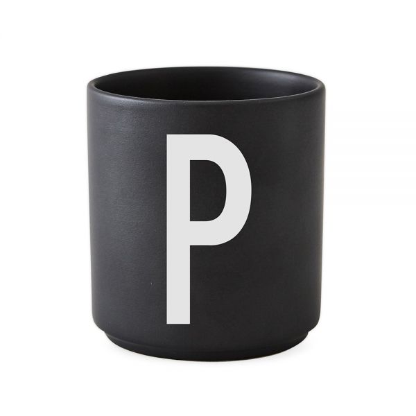 Design Letters AJ Porzellan Becher mit Buchstabe P in schwarz kaufen | Lichtraum24.de
