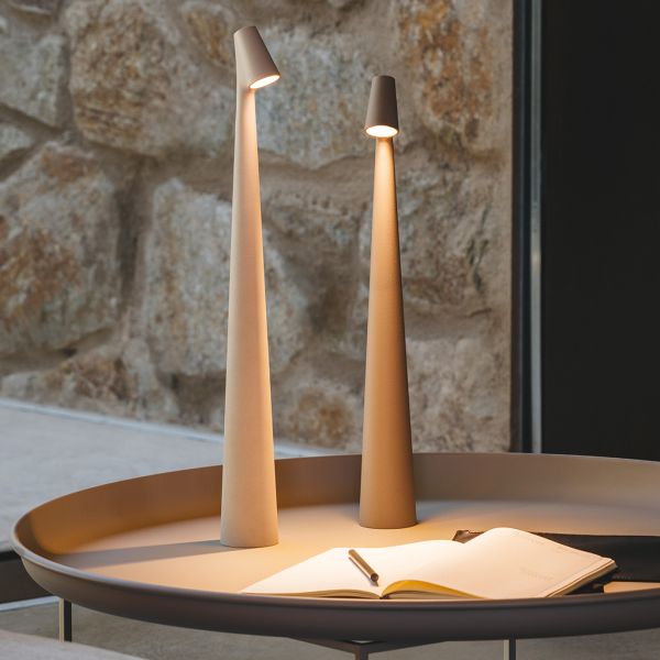 Viba Africa - Portable Akkuleuchte für vielseitige Beleuchtung im Design-Shop Lichtraum24.de kaufen